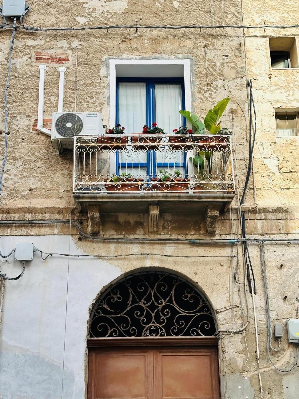 Donna Jona Trapani Exterior foto